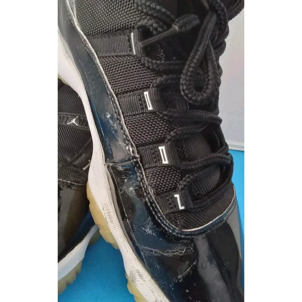 Size 12 - Jordan 11‎ Retro High Jubilee / 25th Anniversary, Missing One Lace